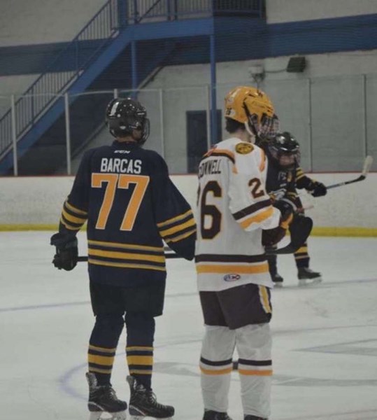 Barcas,_Anthony_21-22_Leyden_Hockey_(1)